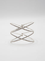 pulsera mujer, brazalete mujer, brazalete rigido, pulsera plateada, pulsera brillante, pulseras de moda 2023